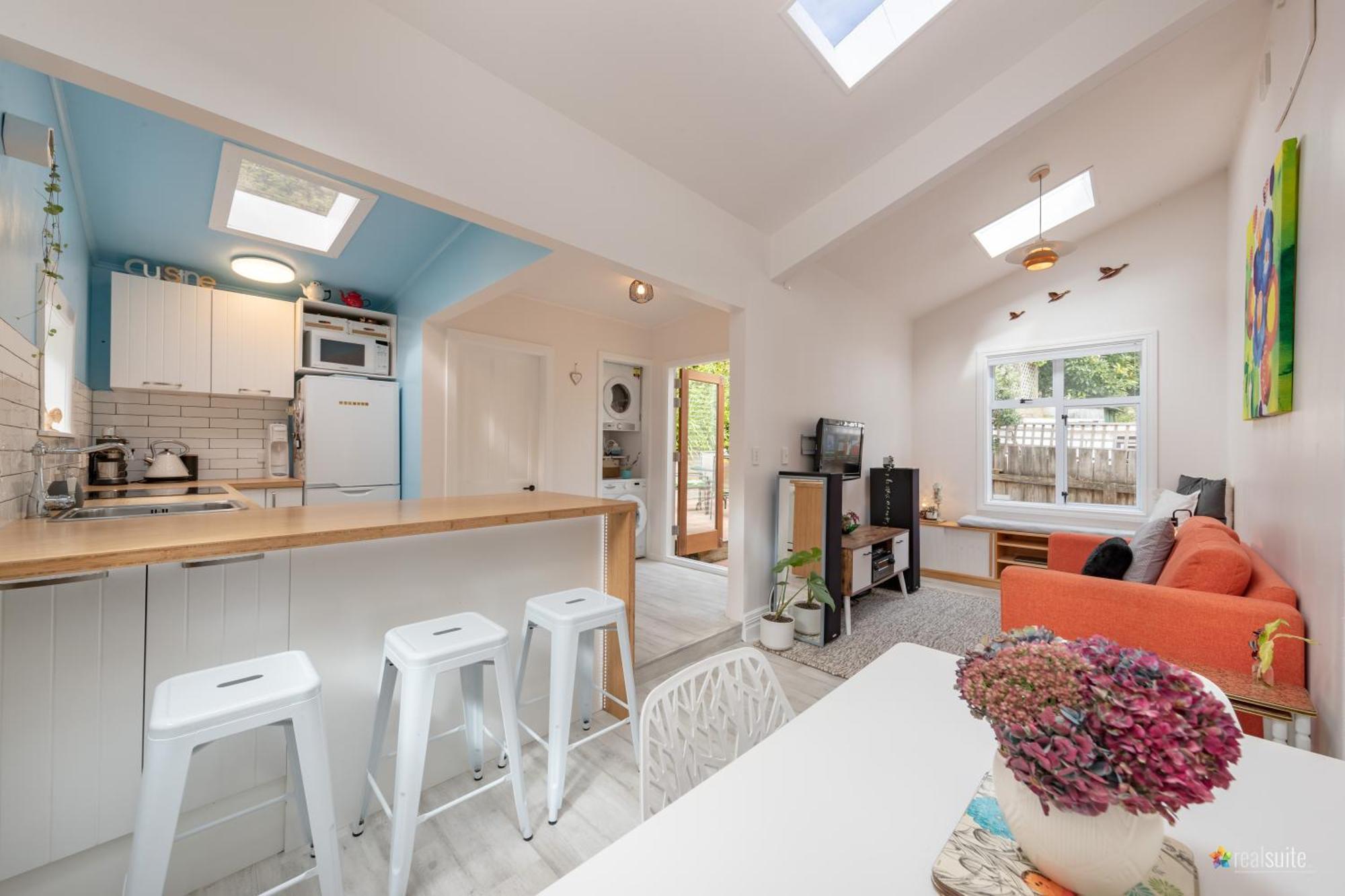 Peaceful & Private City Cottage With Carparks Wellington Exteriör bild